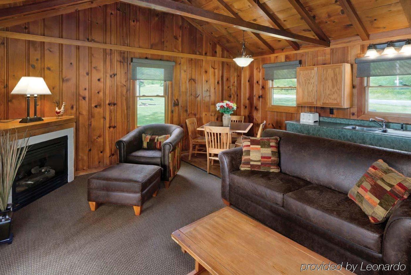 Hueston Woods Lodge And Conference Center College Corner Екстер'єр фото