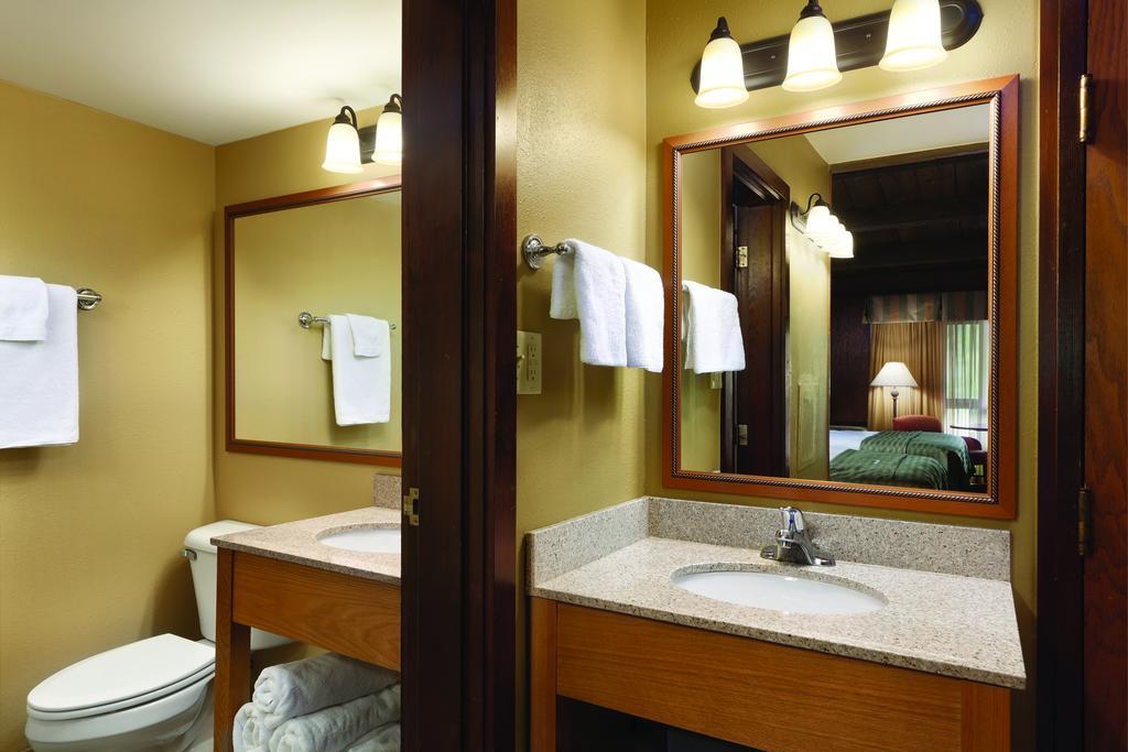 Hueston Woods Lodge And Conference Center College Corner Екстер'єр фото
